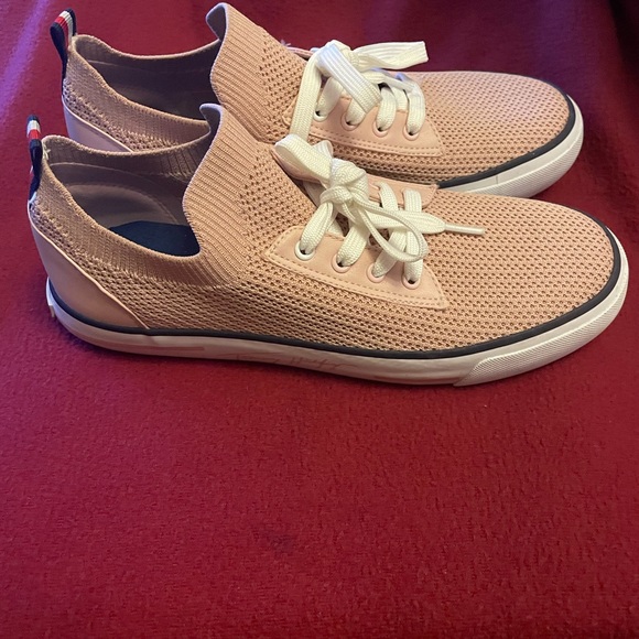 TOMMY HILFIGER, pink TWGessie size 9 textile man made upper. EC worn once. - Picture 4 of 6